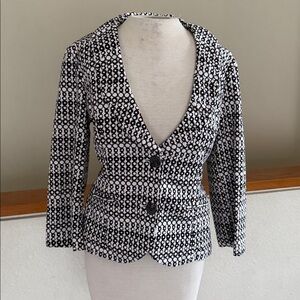 CAbi Du Jour Lj acket Cropped Blazer Sz 8 Black White 3/4 Sleeve